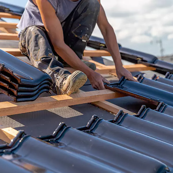 Why Skokie, IL Homeowners Choose Skokie Roofing Pros for Hail Damage Repairs?
